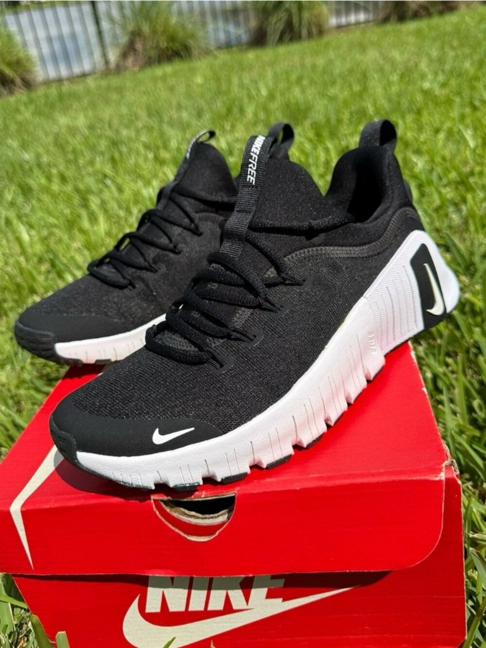 SIZE 8 WOMEN’S NIKE Free Metcon 6 Black White Mesh FJ7126-001 TRAINING